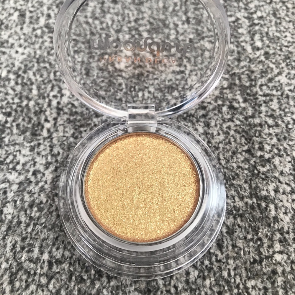 ⭐️ Urban Decay Moondust Eyeshadow⭐️ NEW!!